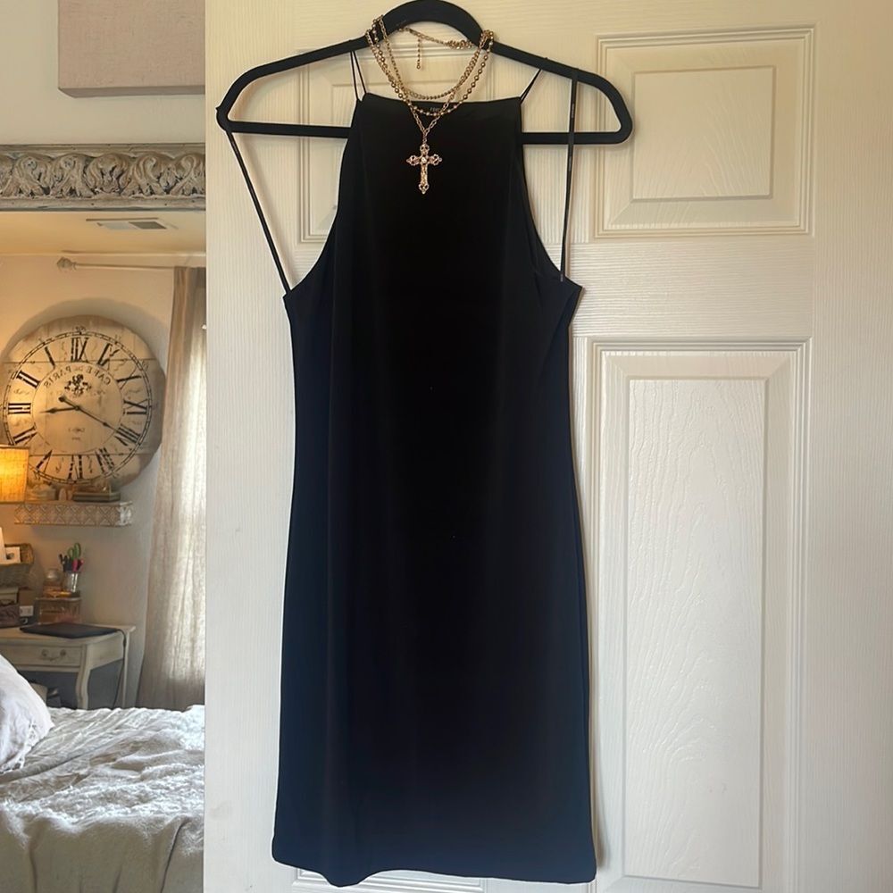 Forever 21 Black Mini Dress 🖤 Size Medium LBD 🖤